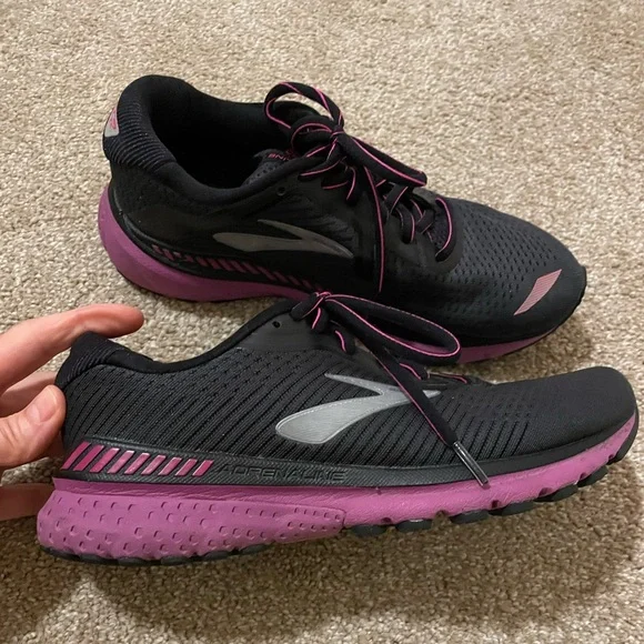 Brooks Adrenaline GTS 20 Running Shoes - Picture 1 of 8